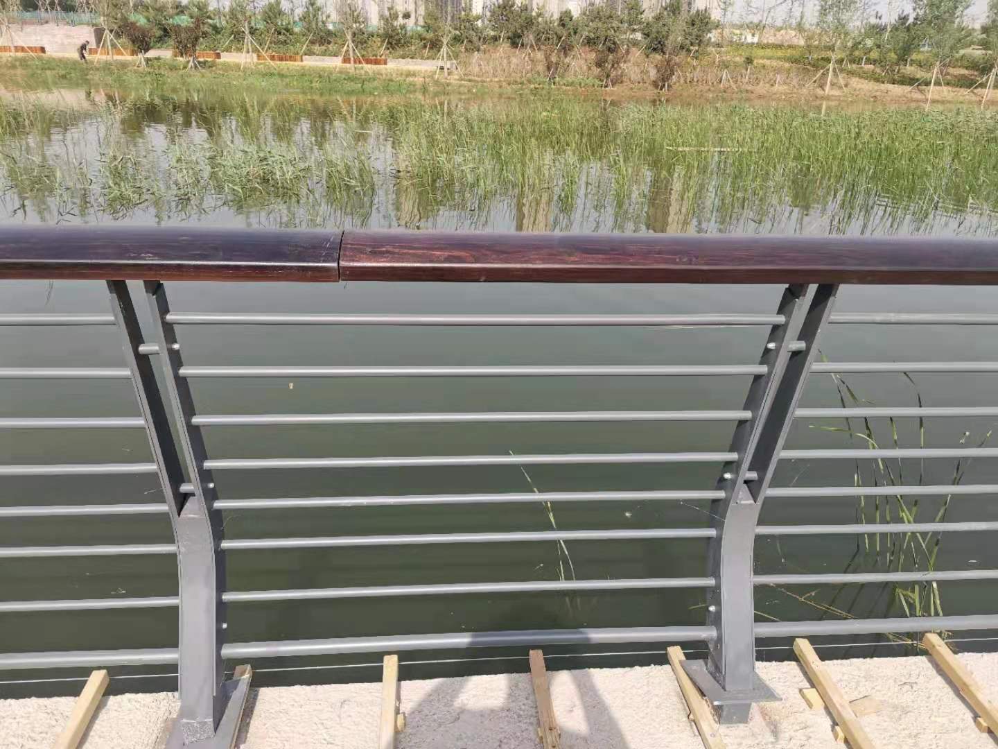 金昌市桥梁防撞护栏不锈钢护栏 - 一站式服务